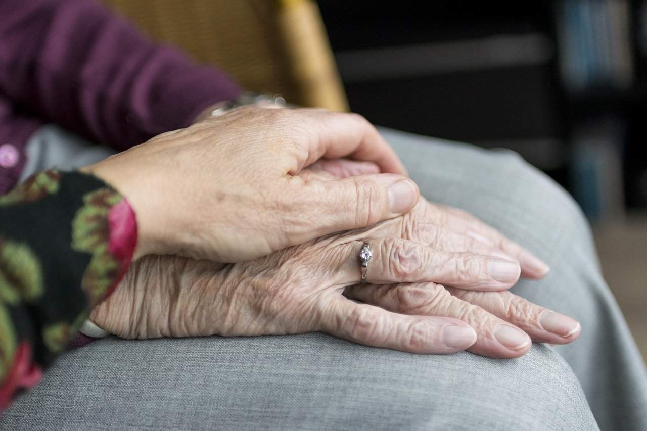 I più grandi rimpianti in punto di morte (e cosa dobbiamo imparare da loro)